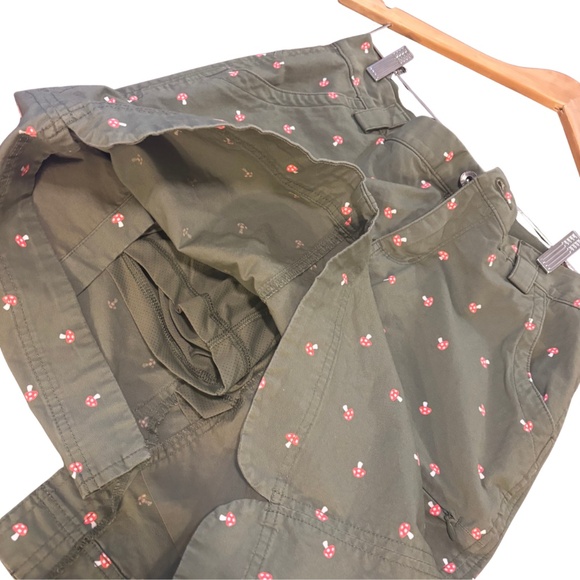 Duluth Trading Co Women’s Gardening Skort – Mushroom Print – Size 4 - Picture 5 of 5